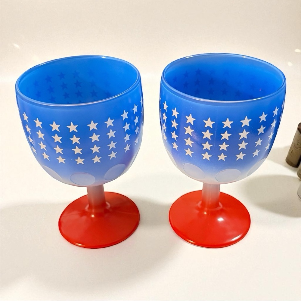 Vintage Pair of Blue & Red Thumbprint Goblets | Stars Patriotic Pressed Glass 6" - Picture 7 of 16